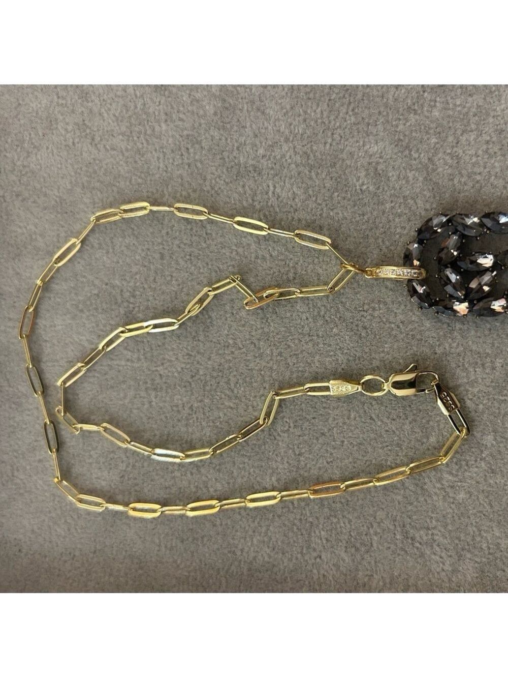 Elegant Gold and Black Women's pendant - Picture 2 of 4